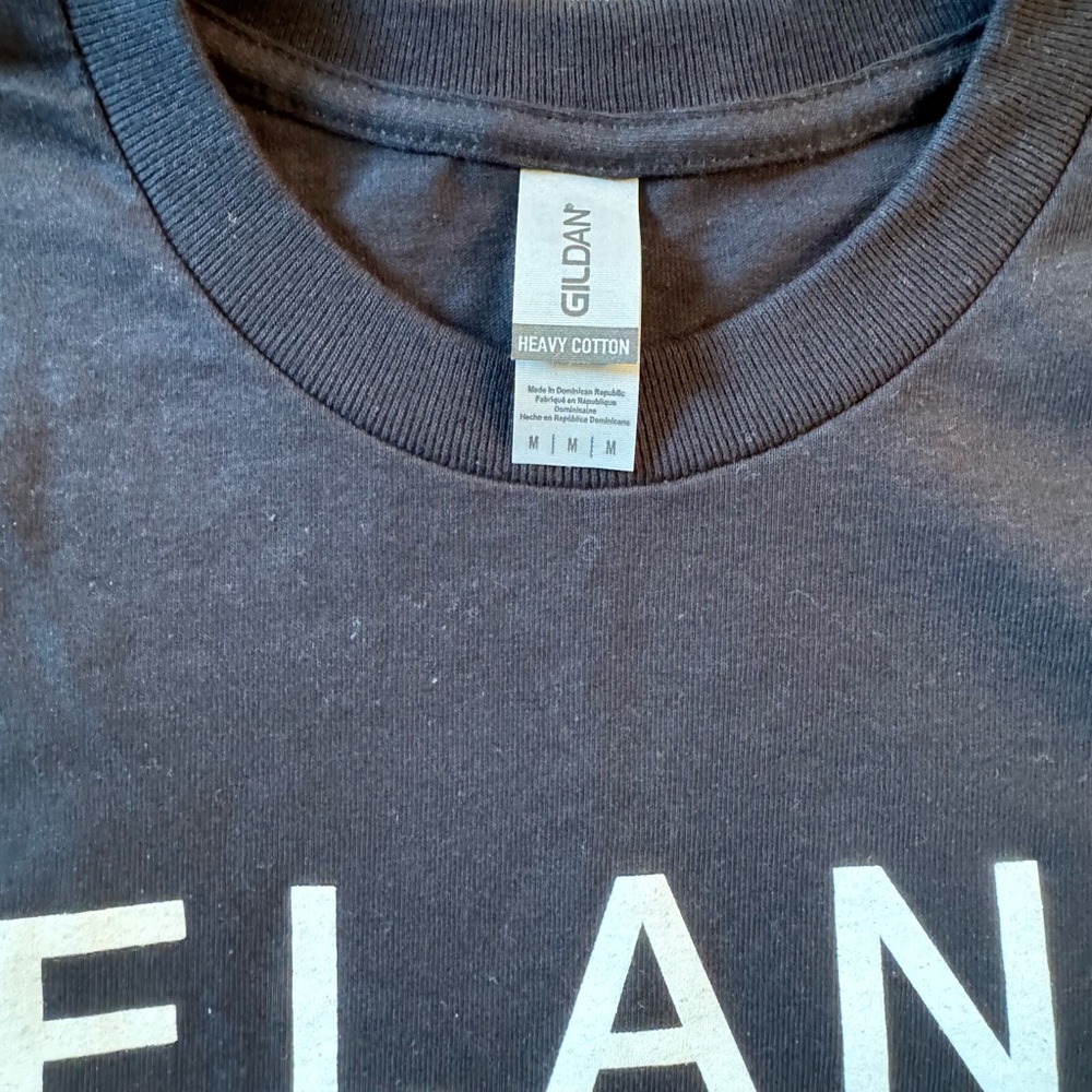 ❤️NWOT Unique T-Shirt MELANIN Sz Medium Unisex - Picture 2 of 4